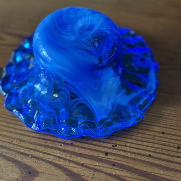 Stunning Hand Blown Blue Art Glass Bowl 6.75” Trinkets Treasures Light Catcher - Picture 9 of 10
